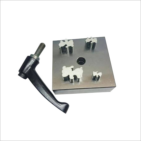 Disc cutter puppy shape set of 4 with lever