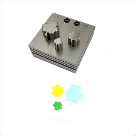 Shamrock leaf shape disc cutter