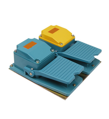 Double foot switches