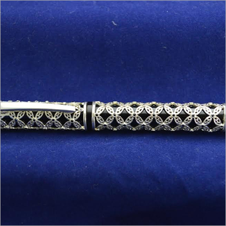 Filigree Pen