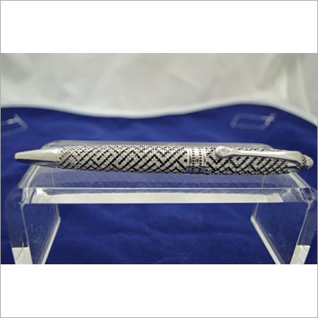 Diamond Studded Pen