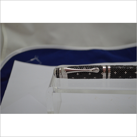 Diamond Studded Pen Fountain