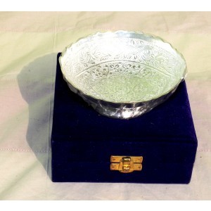 Royal Engraving Design with Decorative Gift Box