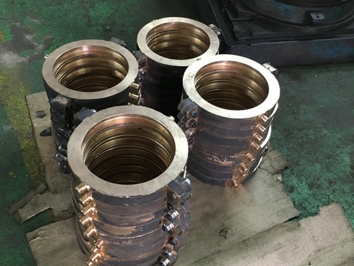 Split type bearing