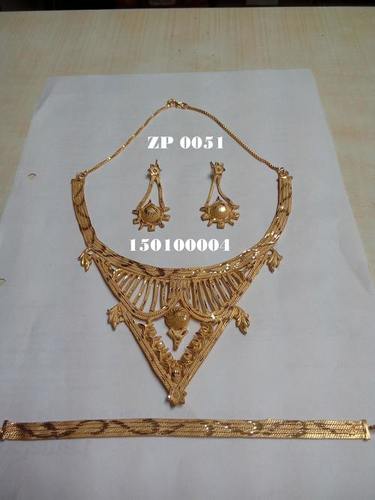 Golden Ethnic Trndy Necklace Set