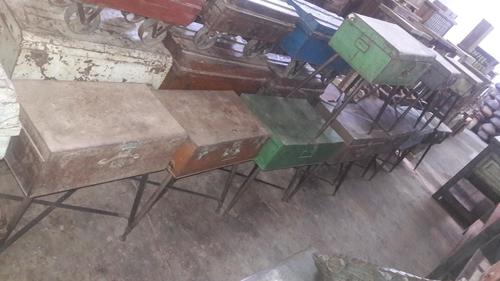 Iron Box / Trunk with stand