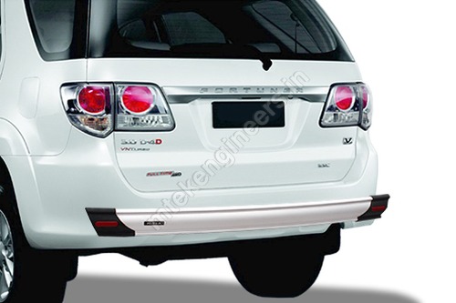 Toyota Fortuner Rear Guard