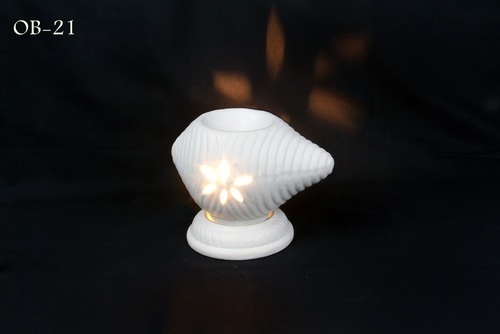 Oil Burner - Ceramic, 3x4x5 Inches, White, 15W | Aromatherapy, Relaxation, Portable, Decorative, Easy Use