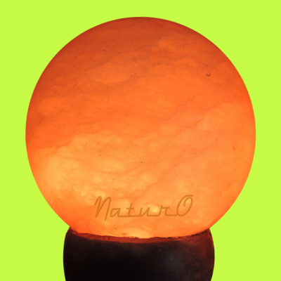 Naturo Rocksalt Globe Lamp