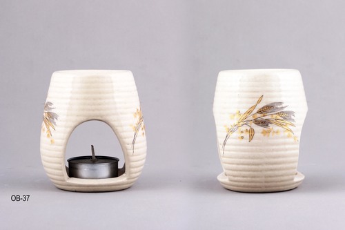 Oil Burner - Ceramic, 4x3 Inches, Off-White | Aromatic Diffusion, Decorative Design, Ambient Lighting, Heat Resistant