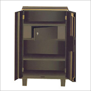 Minor Cupboard