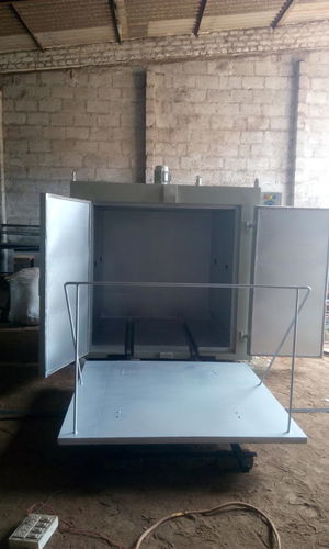TROLLEY TYPE HEATING OVEN