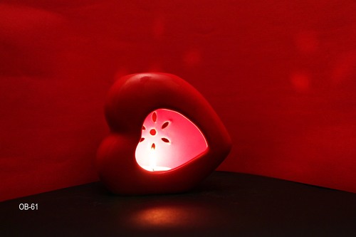 Oil Burner - Ceramic 4x3x2 Inches, Red, 15ml | Aromatic, Decorative, Relaxing, Durable, Elegant, Easy Use, Versatile
