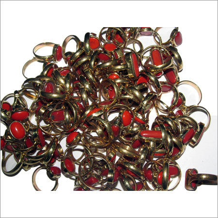 Upratna Rings