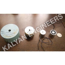 Electromagnetic Door Holder