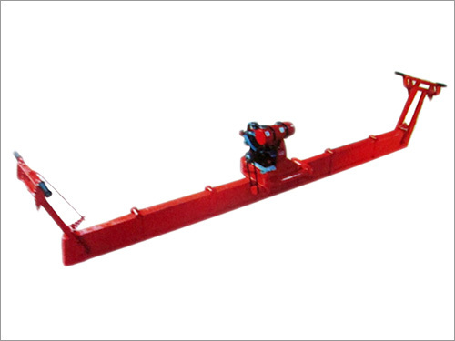 Single Wooden Beam Screed (Engine Mounted)