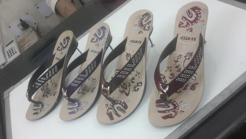 Ladies Pu Footwear
