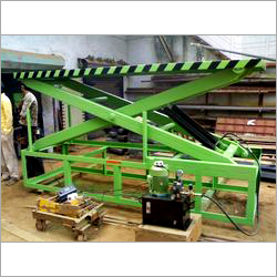 Car Lift - Attributes: Durable