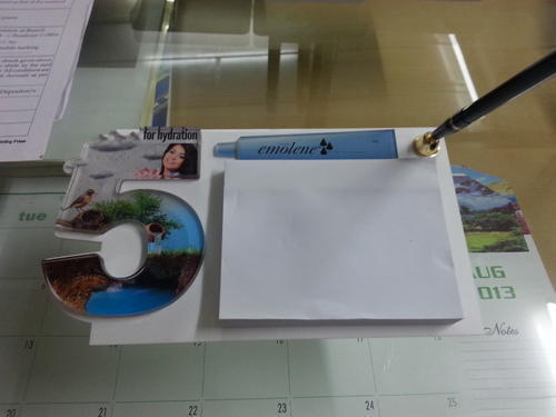 Attractive Designs Tabletop Pen Notepad