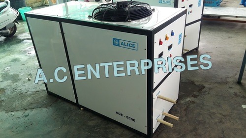 Laboratory Process Chiller - Color: White