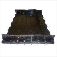 Apron Conveyor Chains - Steel Construction, Custom Lengths Available , Black Or Metallic Finish For Industrial Use