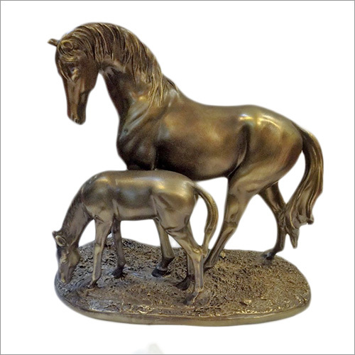New Art - Bronze Alloy 10x5x7 cm, Hand-Cast Elegant Figurative Design