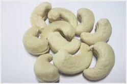 320 White Whole Cashews