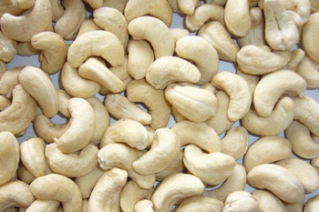 210 White Whole Cashews