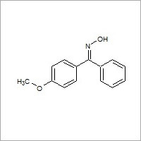 4-Methoxy benzophenone oxime