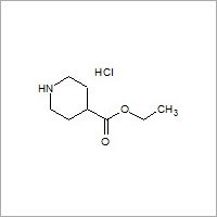 Ethyl piperidine¬4-carboxylate hydrochloride