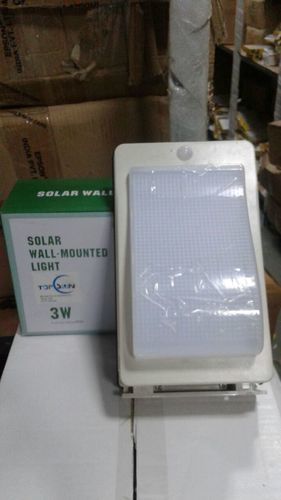SOLAR STREET LIGHT