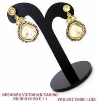 VICTORIAN EXCLUSIVE EARRINGS