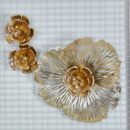 Outdoor Wall Hangings
