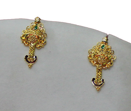 FASHION EARRING