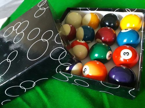 China Black Pool Ball Set 2/1-4