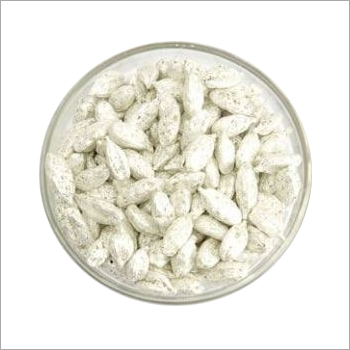 Saffron Coated Cardamom