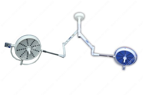 Twin Arm Mounting Structure
