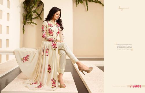 Ladies Fashion Suit