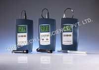 Sensodirect Tintometer 110 Ph - Abs Plastic Housing, 165x35x70 Mm, Portable Lcd Display, Automatic 3-point Calibration