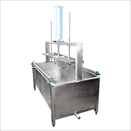 LPG Cylinder Hydro Test Tank