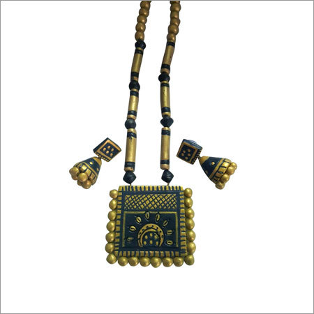 Arabic Jewelry - Jade Pendant with Pearl Accent , Impressive Designs, Sophisticated Appearance, Excellent Durability, Premium Finish