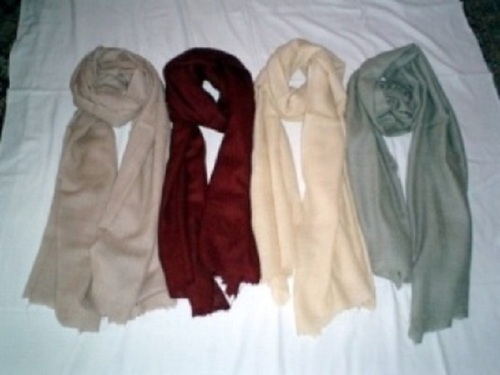 Fine Wool Solid Color Scarves suppliers