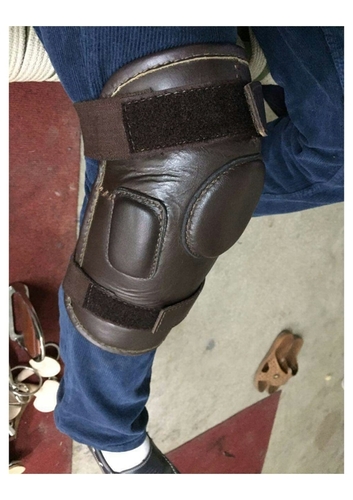 GLOSSY SADDLES
