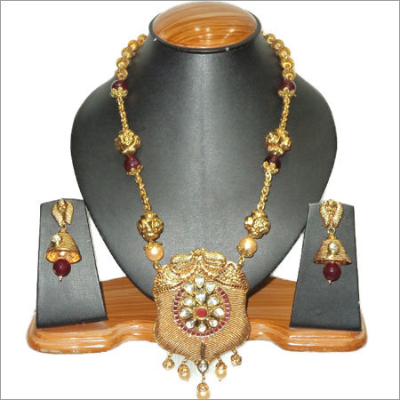 Necklace Set
