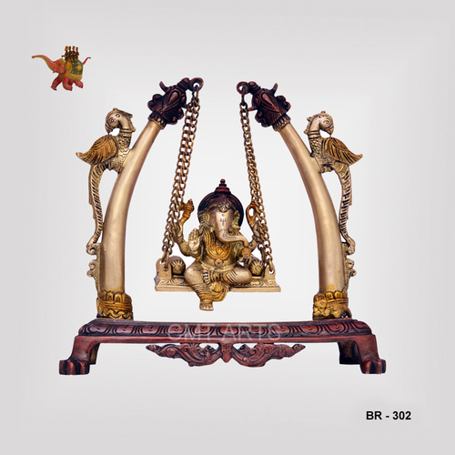 Brass Peacock Ganesha Jhula Dimension(L*W*H): 12" Inch (In)