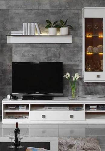 TV & CROCKERY