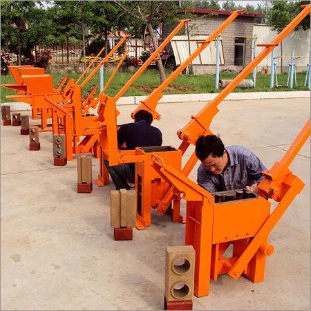 Hydraulic Pressured Brick Making Machines