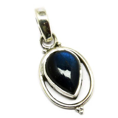 Gorgeous Awesome Labradorite 925 Sterling Silver Pendant Gender: Women