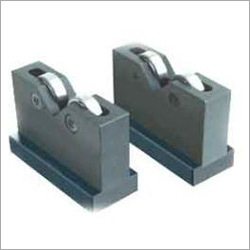 Roller Bearing V Block
