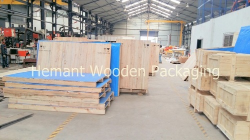 Pinewood Export Packing